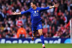 爱游戏在线-当篮球与赛车轰鸣交织，凯尔特人稳胜马刺之夜，武切维奇接管F1争冠赛道