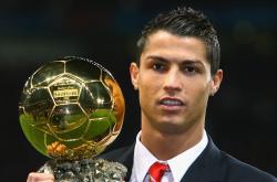 爱游戏体育官网-当绿茵场与赛道共振，克罗地亚的钢铁意志与萨拉赫的极速统治