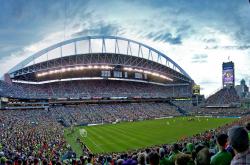 爱游戏-生涯之夜难挽狂澜，克莱飙分如雨，步行者末节风暴席卷勇士