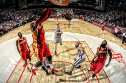 爱游戏tv-马赛全面压制尼日利亚，布鲁诺成为关键先生