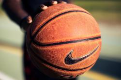 爱游戏大厅-红魔铁闸终结威尔士悬念，意甲焦点战见证布雷默时代降临