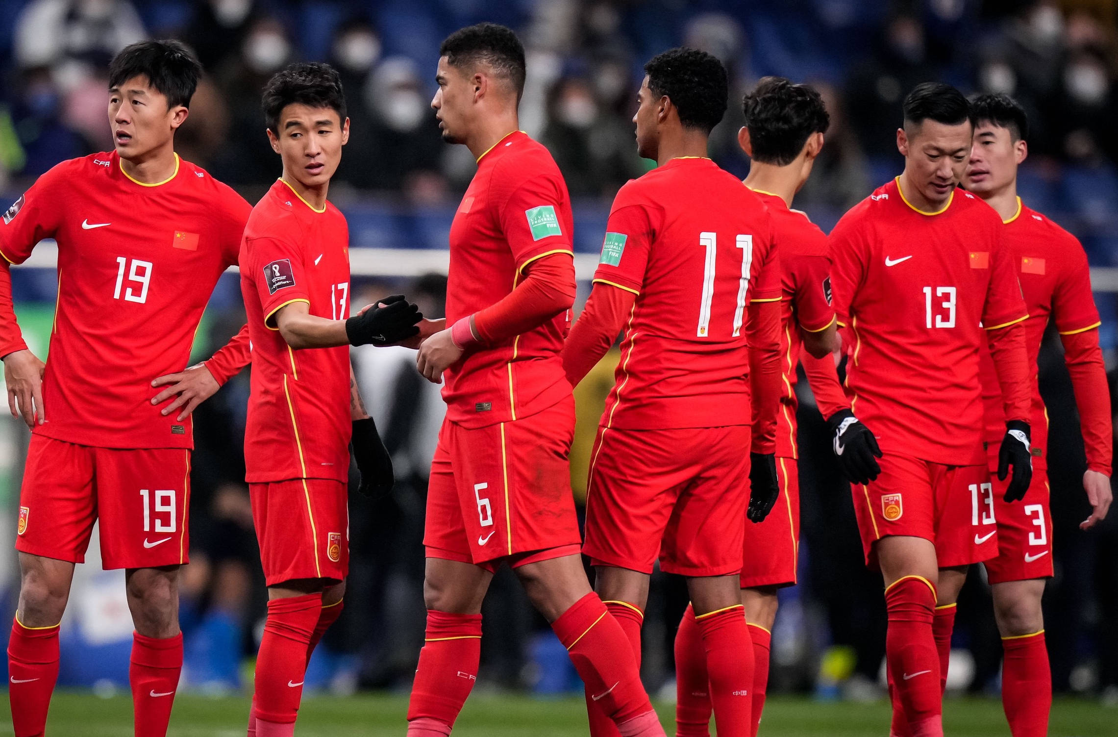 包含巴林球队凭借优势，成功晋级亚洲足球杯的词条