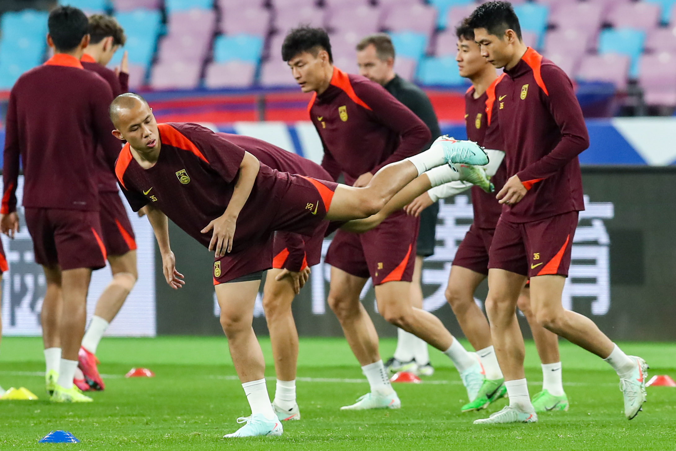 国足备战世界杯，战术调整备受瞩目