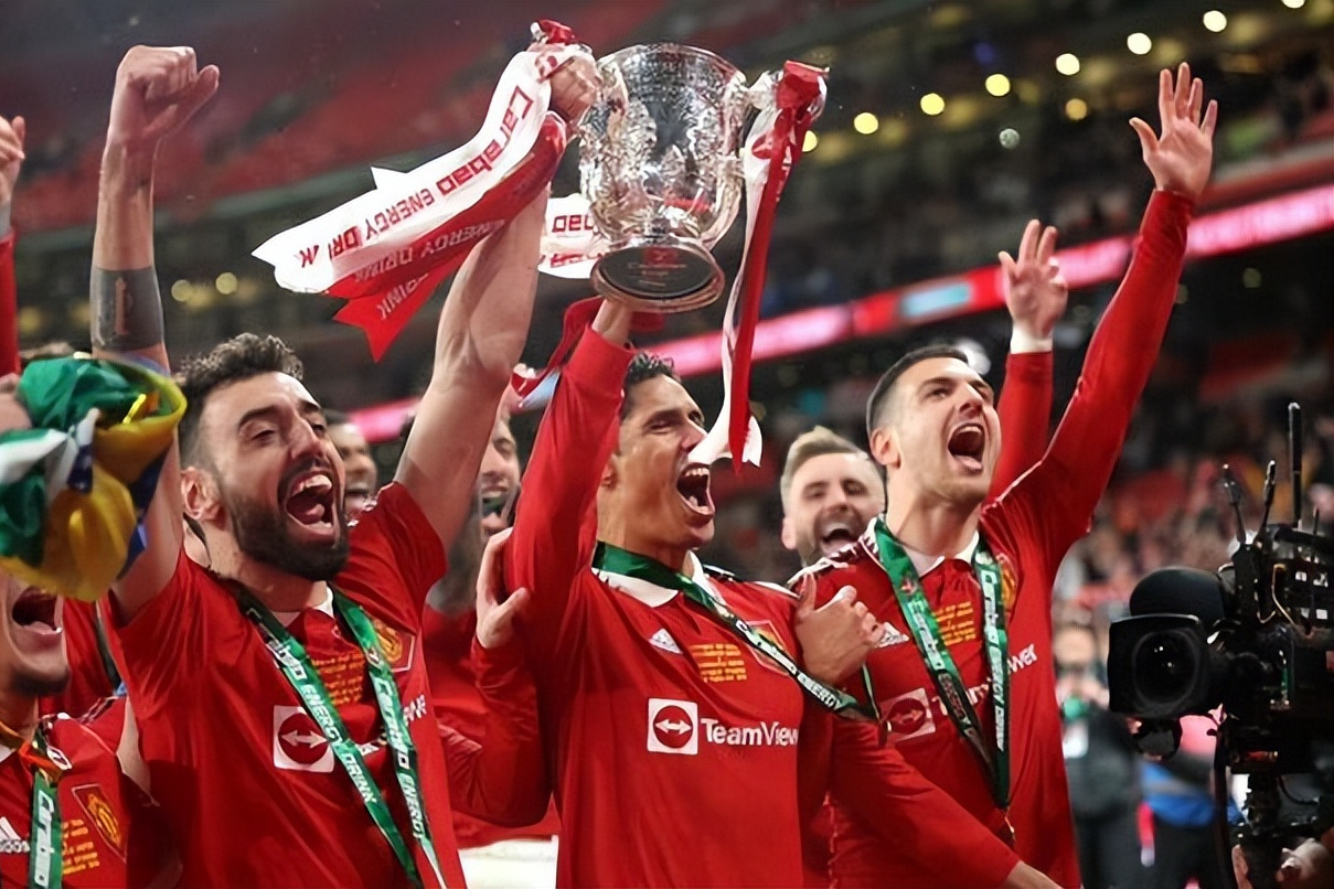 曼联新援卡瓦尼光速适应英超,进球如潮 曼联新援卡瓦尼光速适应英超,进球如潮