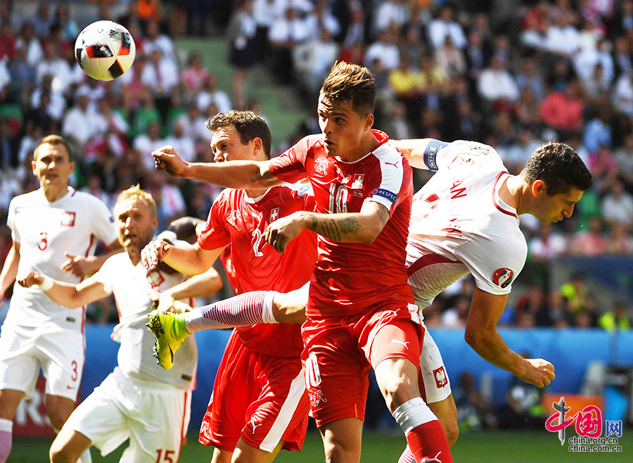 关于暴力事件不断,欧洲杯赛场秩序需要重视的信息 关于暴力事件不断,欧洲杯赛场秩序需要重视的信息