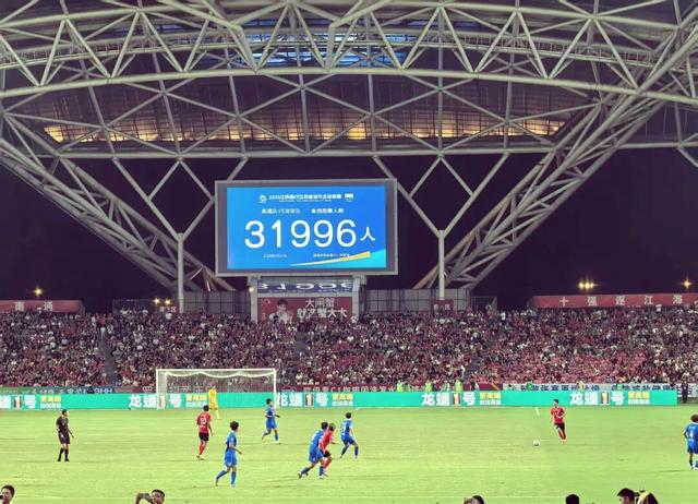 法国队鏖战中国队,黄鸭组合刷新纪录 法国队鏖战中国队,黄鸭组合刷新纪录