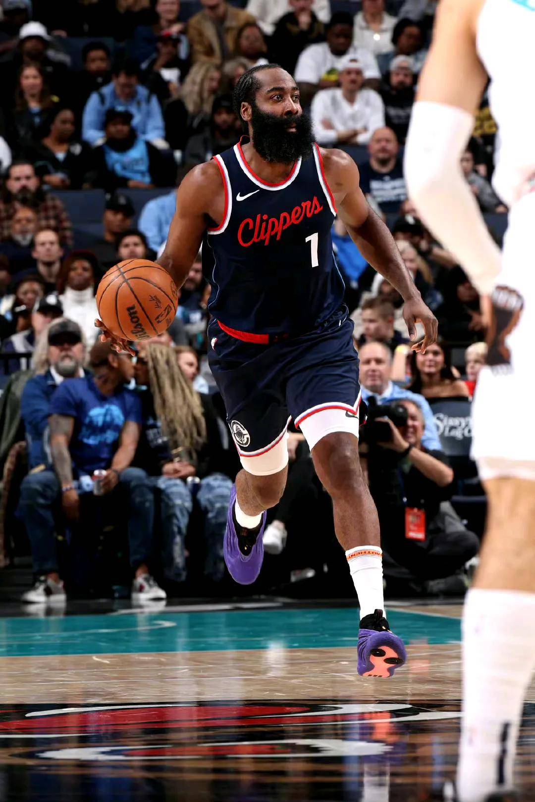 爵士险胜灰熊,巴图姆关键制胜的简单介绍 爵士险胜灰熊,巴图姆关键制胜的简单介绍