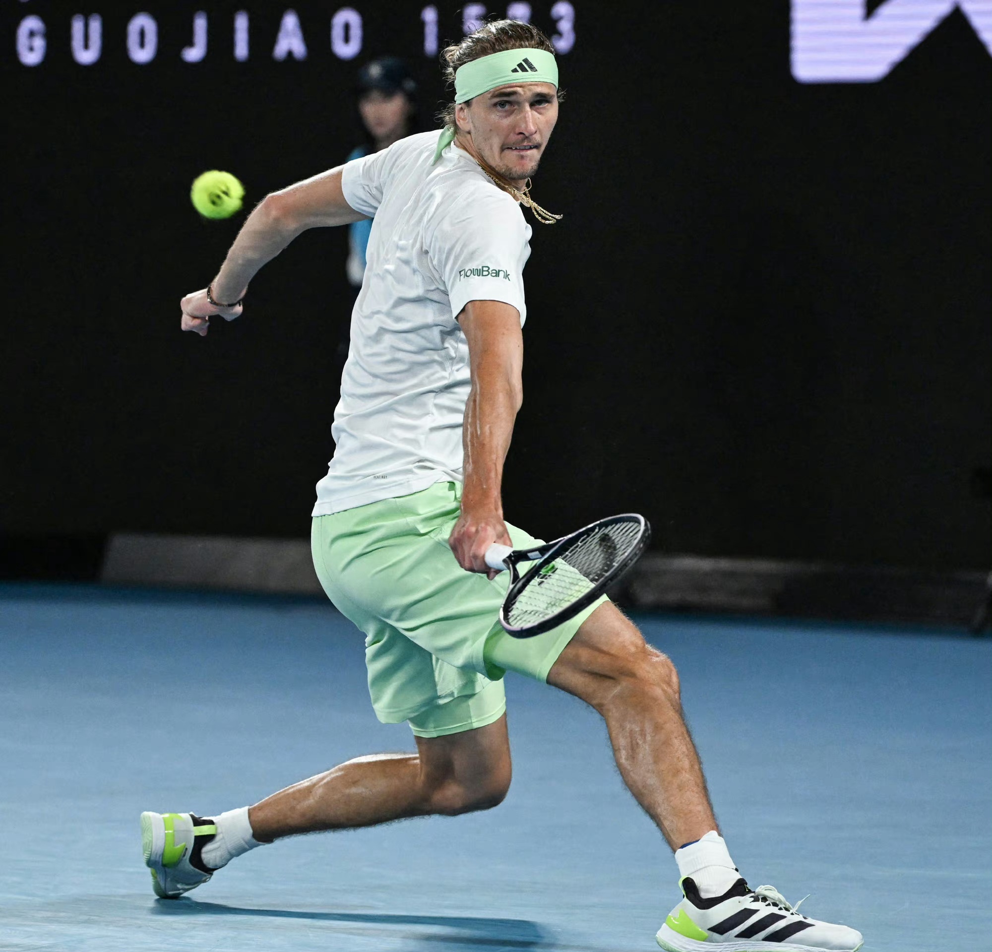 关于澳网鏖战戴维斯杯,兹维列夫高光表现的信息 关于澳网鏖战戴维斯杯,兹维列夫高光表现的信息