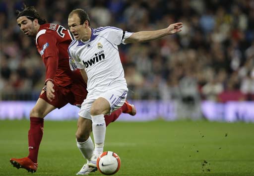 关于利物浦鏖战塞维利亚,罗本一己之力扛起全队的信息 关于利物浦鏖战塞维利亚,罗本一己之力扛起全队的信息