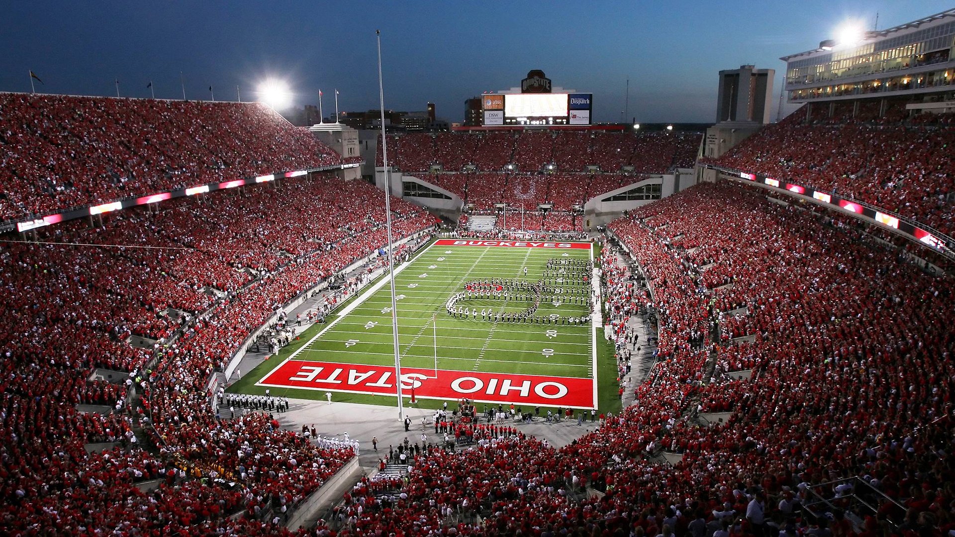 足球世界的平行宇宙,莱奥完美演绎与新西兰击溃皇马的启示