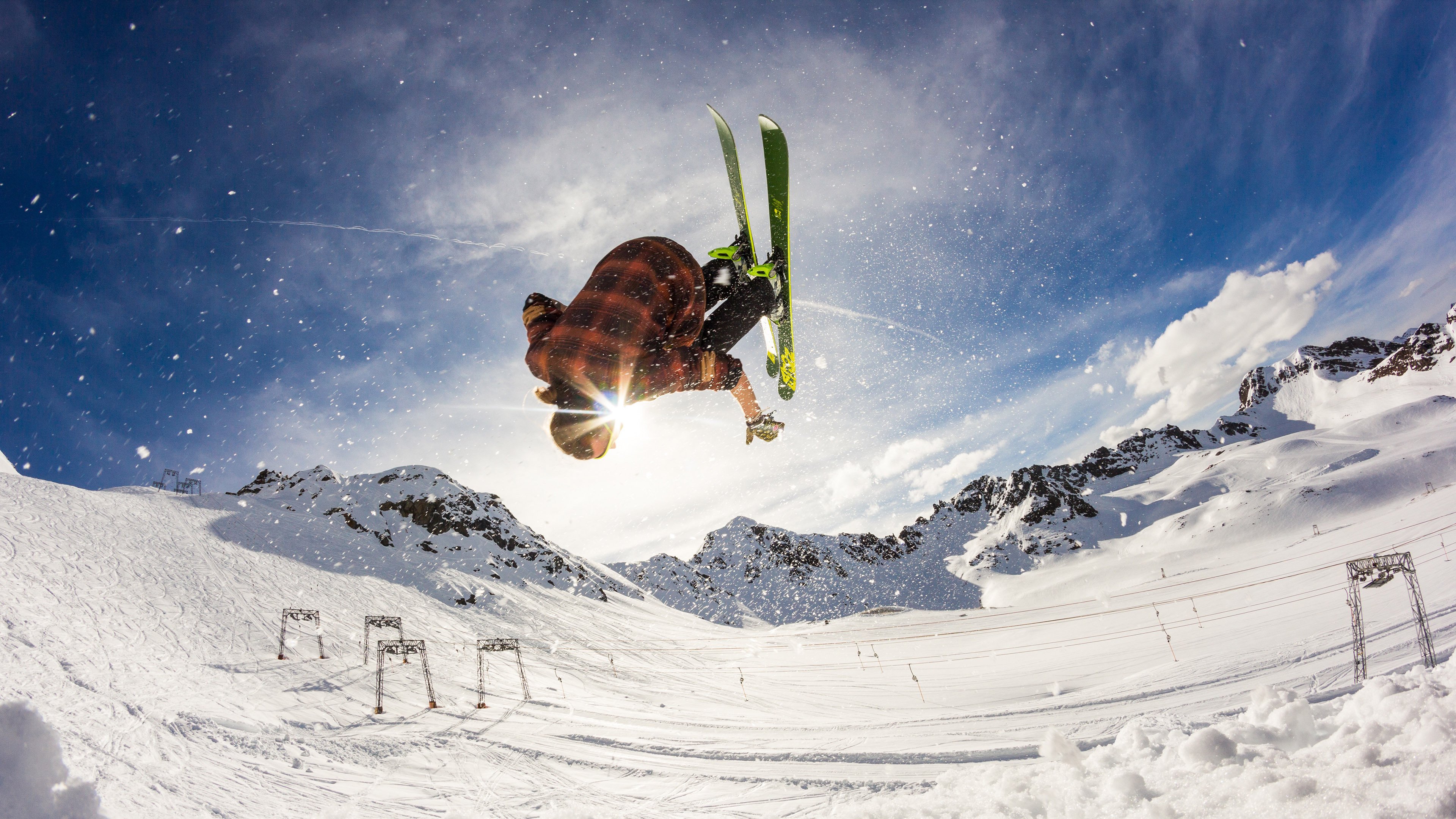 蓝黑之墙,当劳塔罗以门将之名,封存米兰德比的永恒瞬间